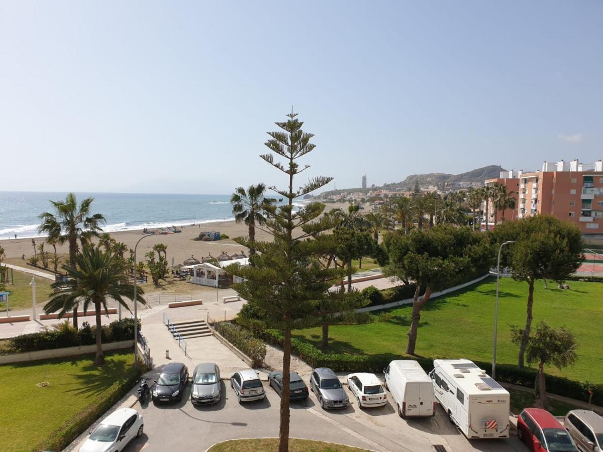 Bonito Apartamento En Primera Linea De Playa La Cala Del Moral Exterior photo